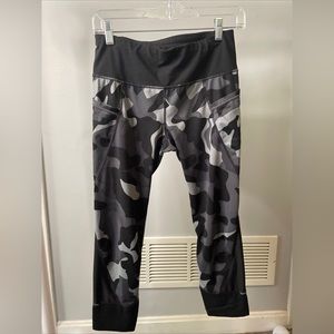 Camo Athleta Leggings Small